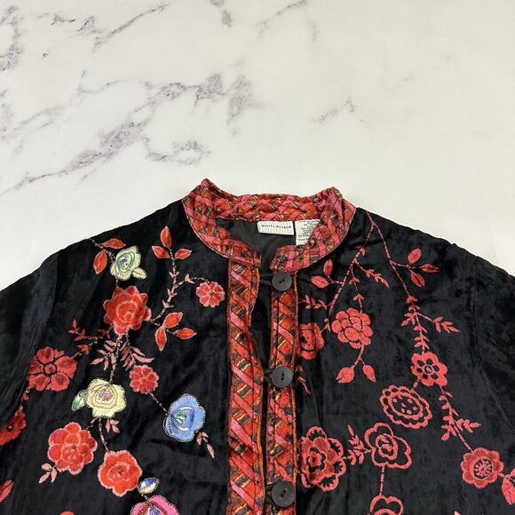 White Stag Vintage Y2k Velvet Jacket Size M Black Red Floral Embroidered - Picture 2 of 11